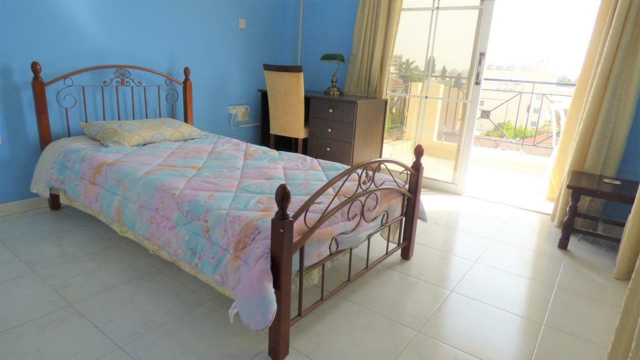 Kimonos Guesthouse ลาร์นาคา ภายนอก รูปภาพ
