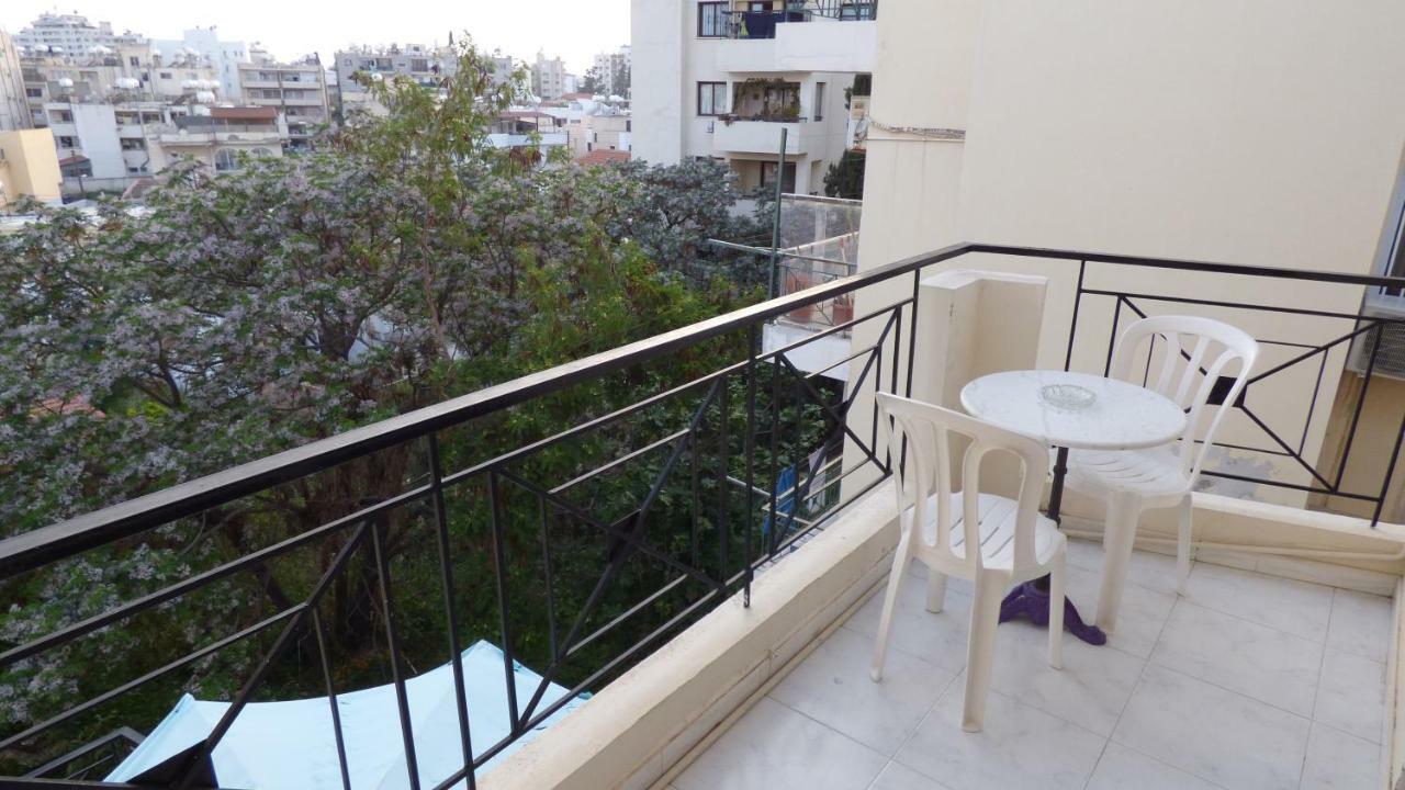 Kimonos Guesthouse ลาร์นาคา ภายนอก รูปภาพ