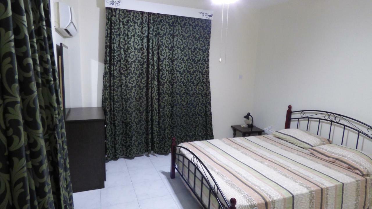 Kimonos Guesthouse ลาร์นาคา ภายนอก รูปภาพ